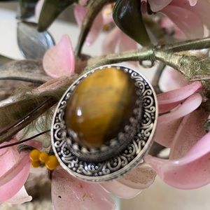 Vintage 925 tiger eye ring